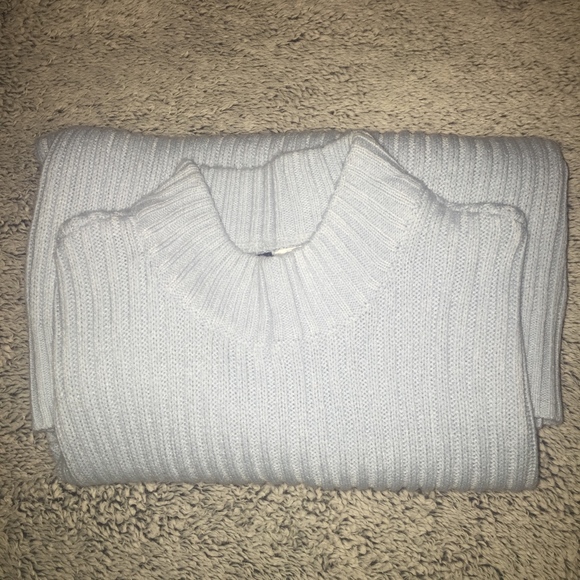 H&M Knit Turtleneck Sweater - Picture 1 of 5